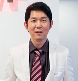 披實醫生